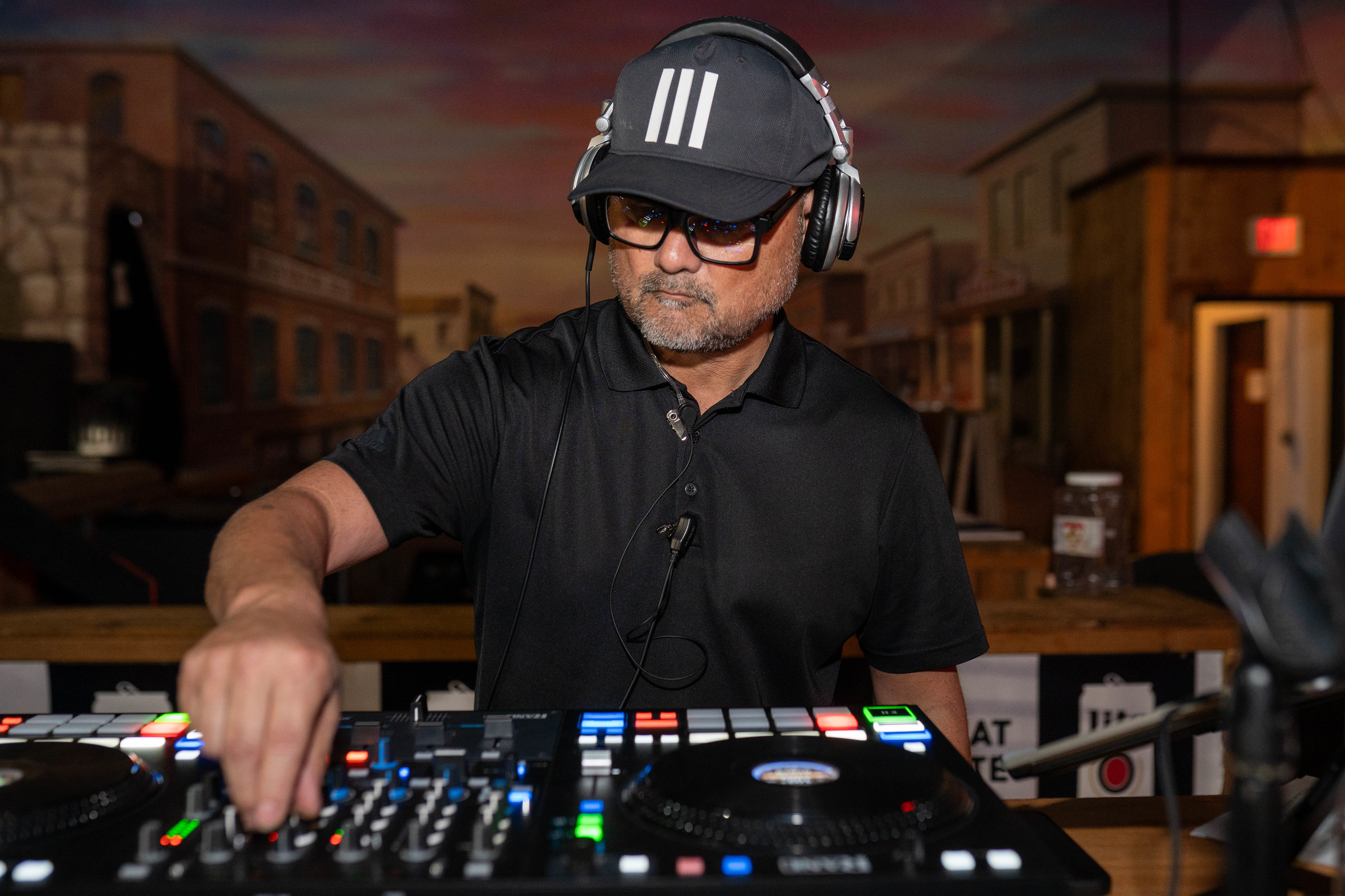 DJ D